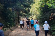 hiking2
